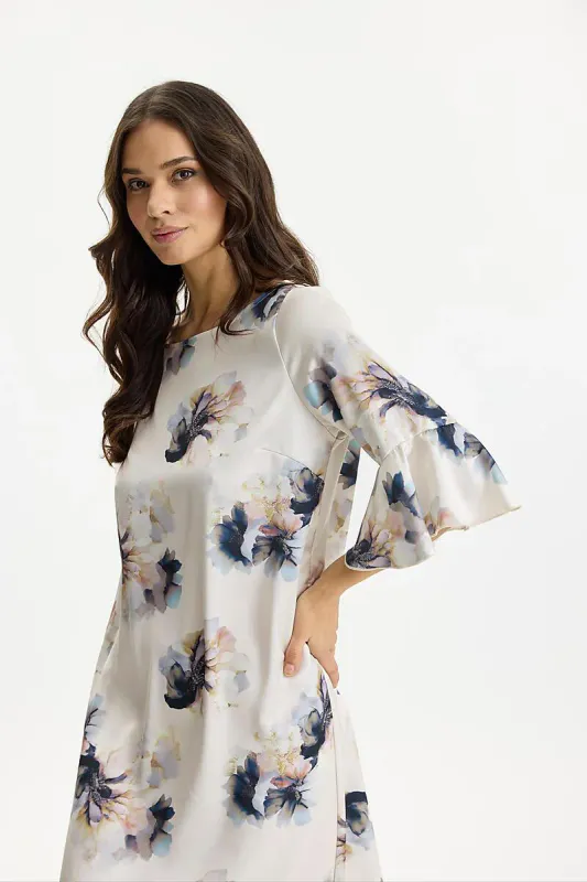 IN FRONT - Estella Dress Champagne